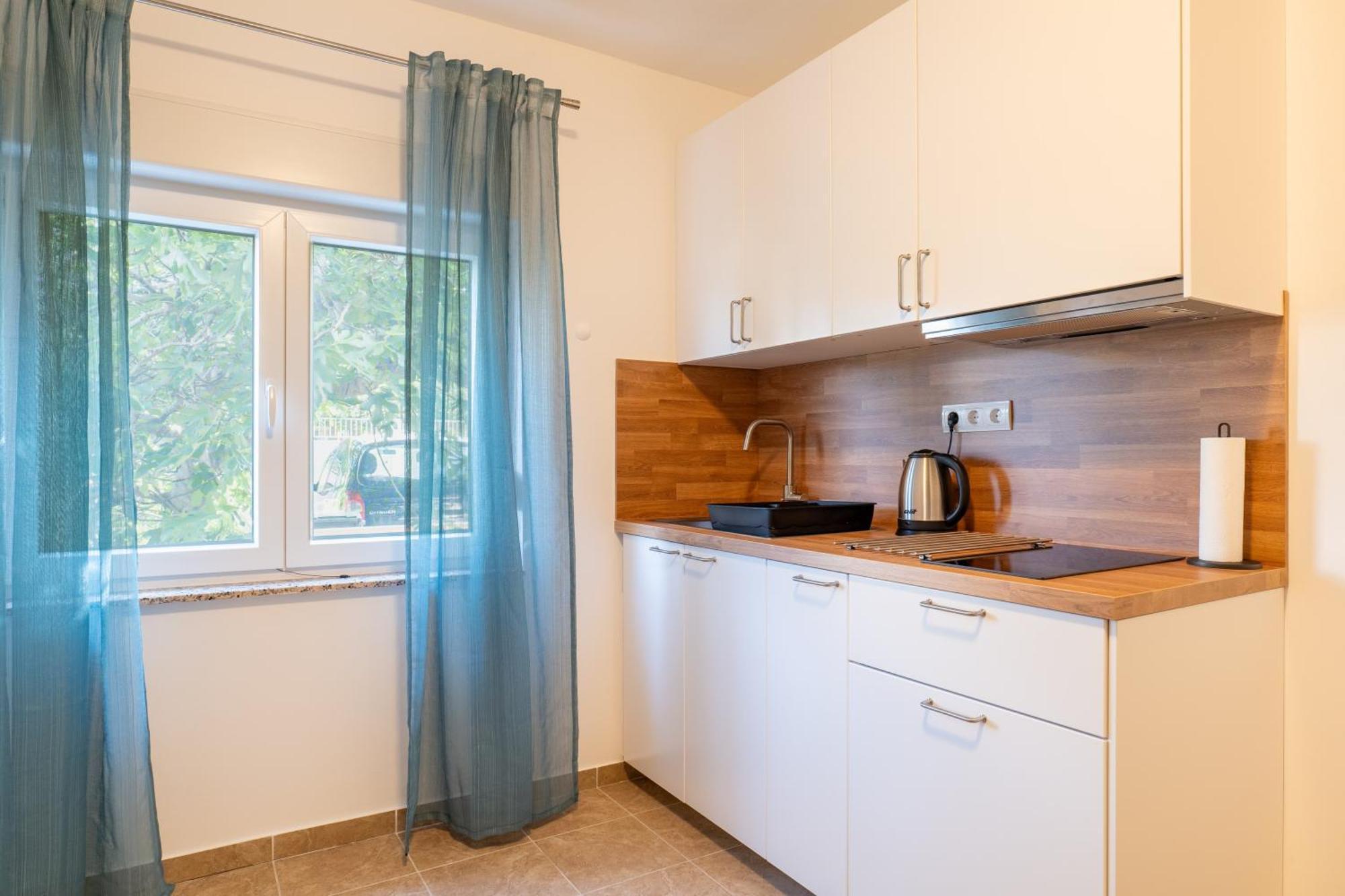 Apartment Wish - Two Bedrooms With 2 Ac Renewed Pag Town Extérieur photo