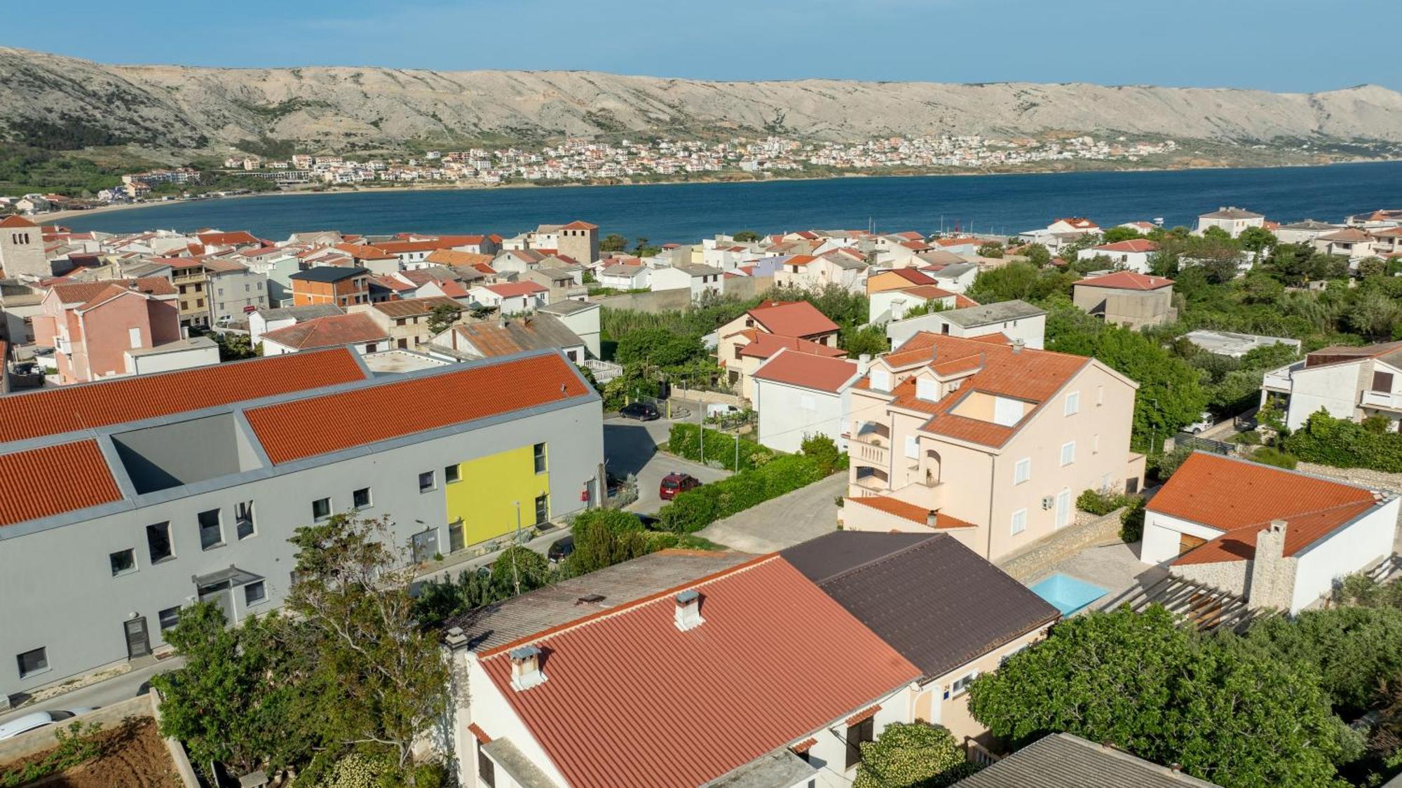 Apartment Wish - Two Bedrooms With 2 Ac Renewed Pag Town Extérieur photo